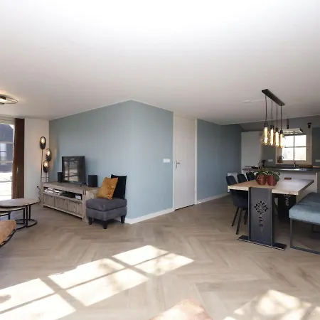 Villa In Wieringer Park With Garden *